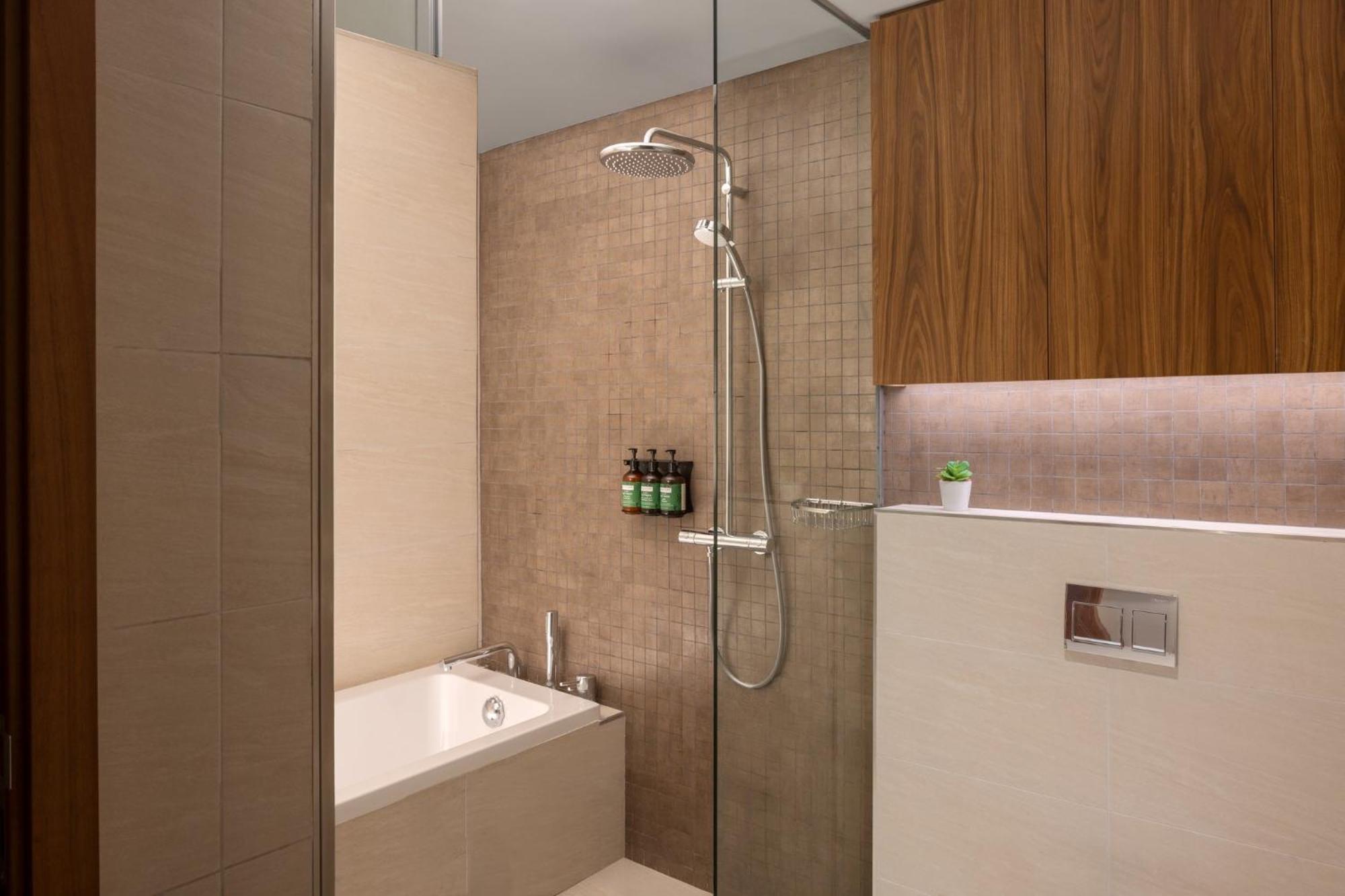 Staybridge Suites Dubai Business Bay By Ihg Екстериор снимка