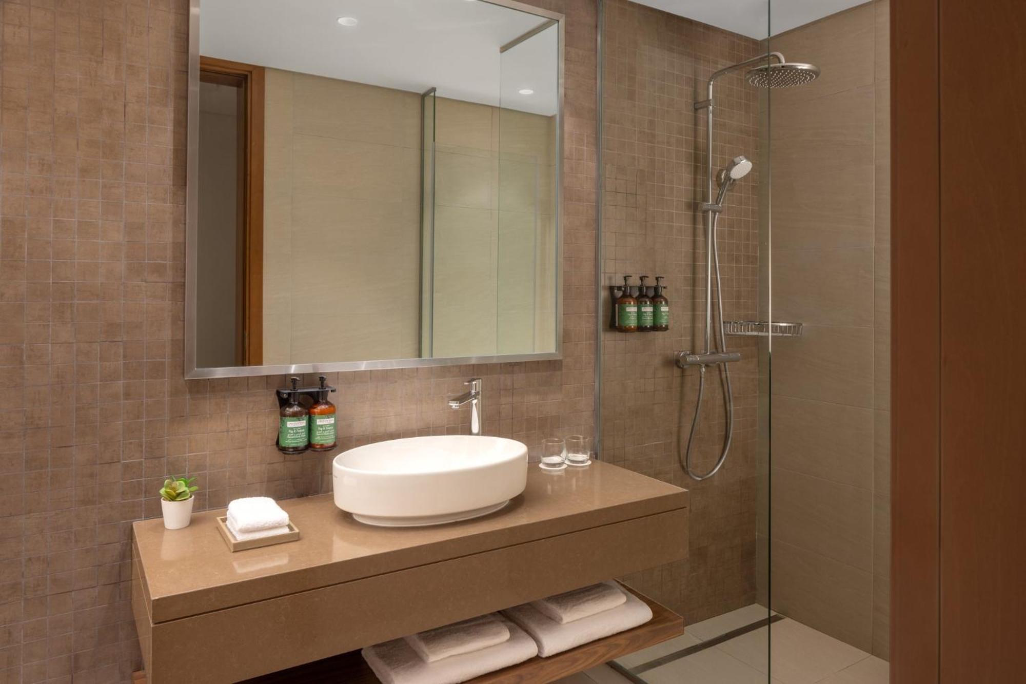 Staybridge Suites Dubai Business Bay By Ihg Екстериор снимка