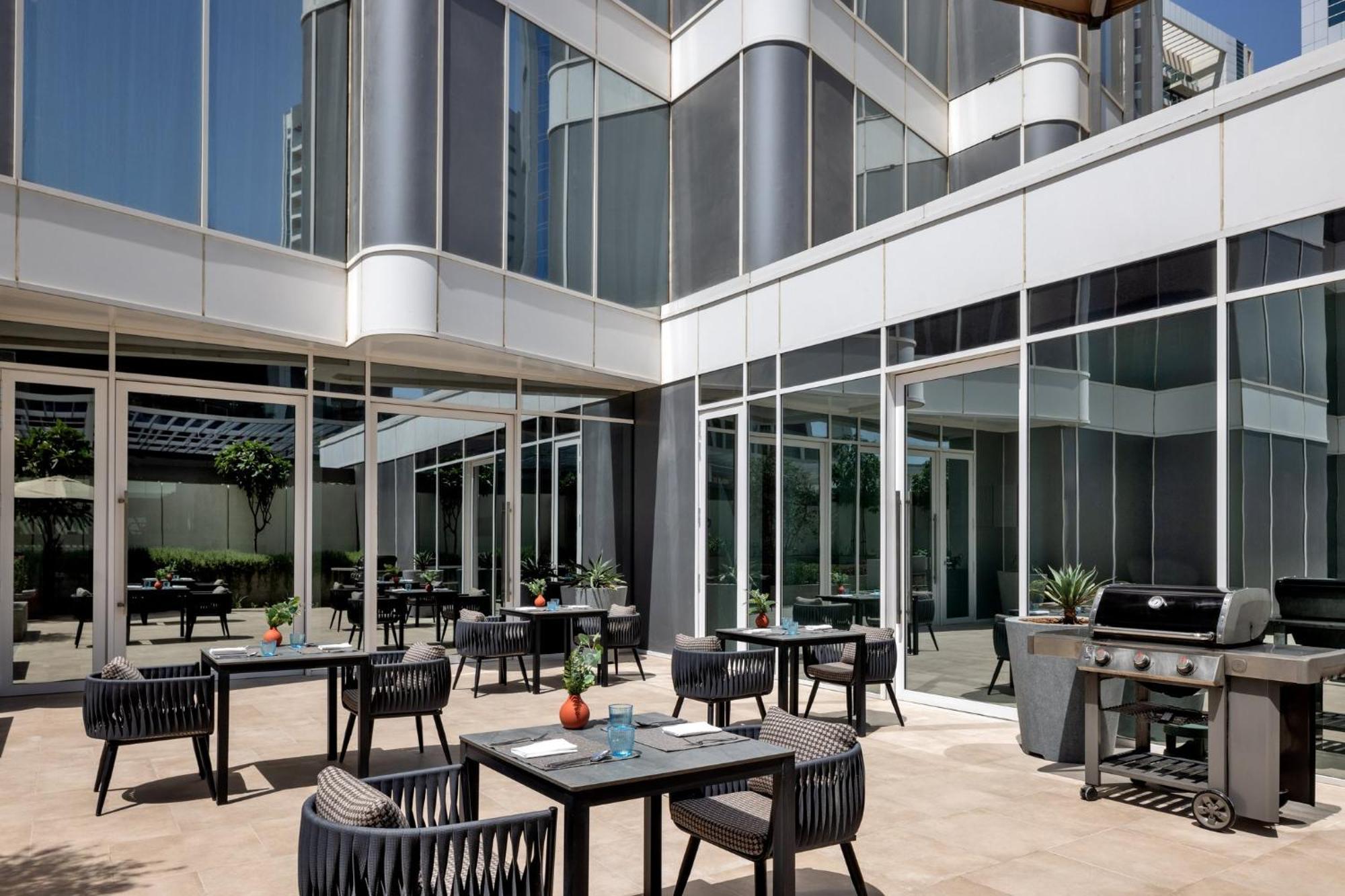 Staybridge Suites Dubai Business Bay By Ihg Екстериор снимка